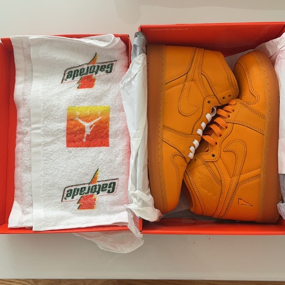 Nike Air Jordan 1 Retro High Gatorade Youth Size 6.5Y Orange Peel GS AJ6000-880 - Picture 6 of 10